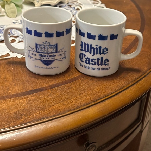 2 White Castle Restaurant Coffee Mugs from 1990  collectible - Picture 4 of 7